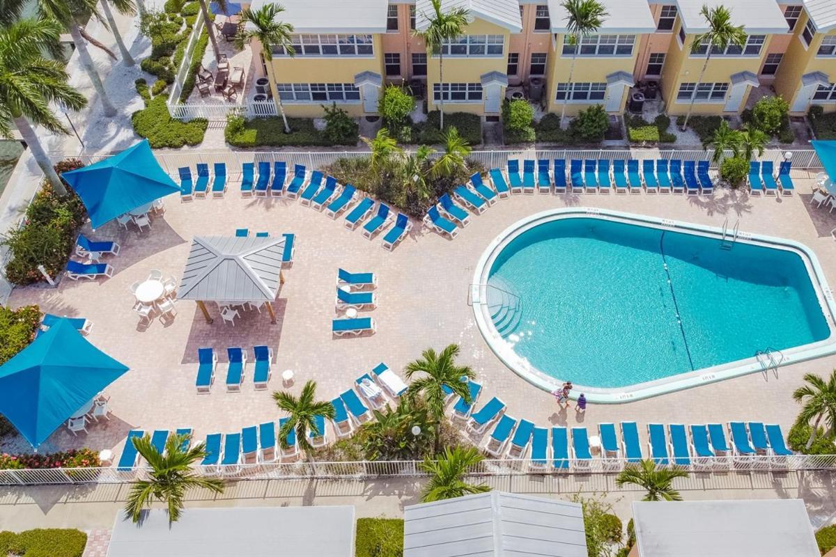 Gulf Coast Gem Private Condo - 2Bed, 1Bath, Sleeps 6, Across The Street From Beach & Gulf, Game Room, Pool Clearwater Beach Esterno foto