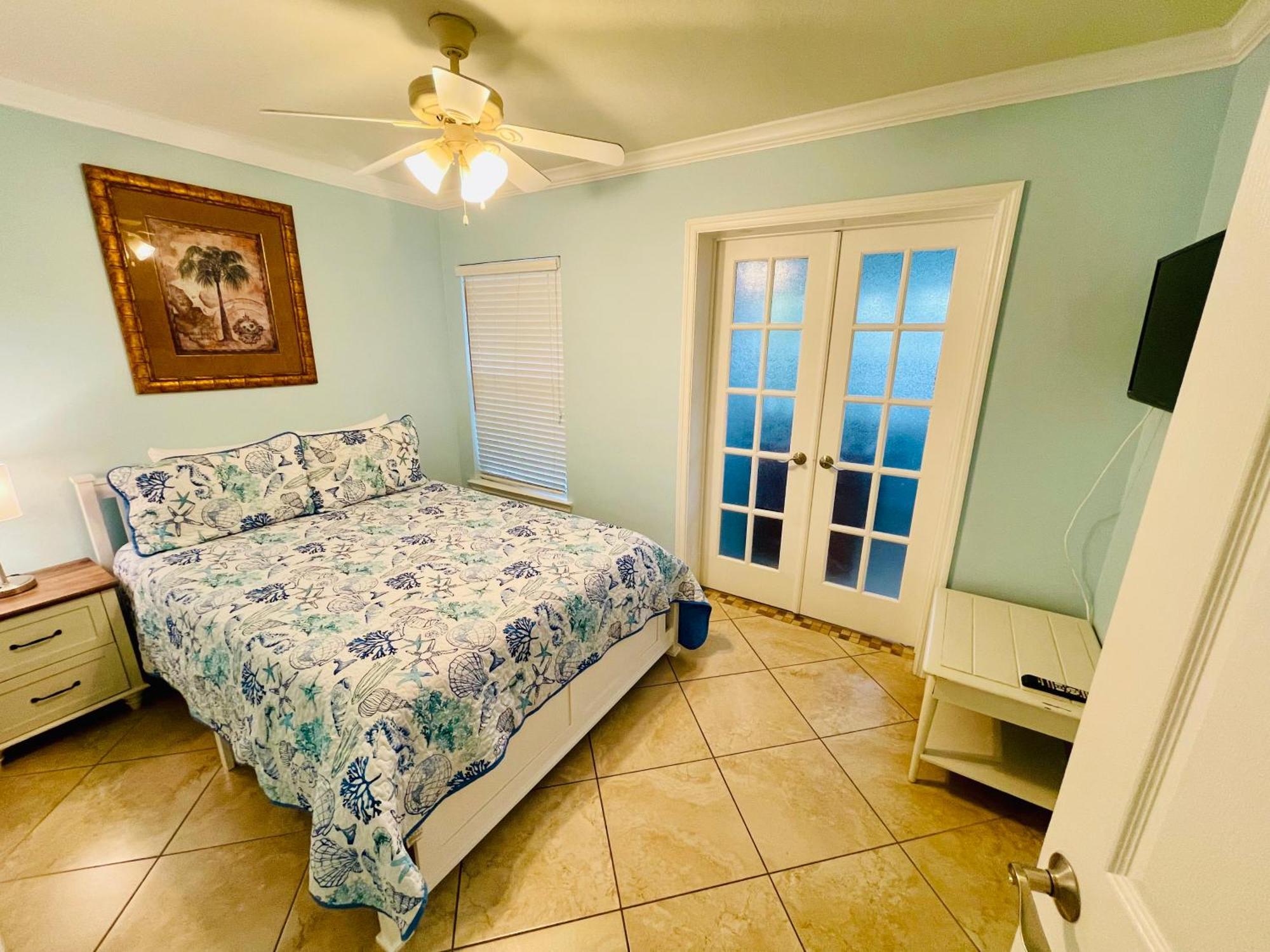 Gulf Coast Gem Private Condo - 2Bed, 1Bath, Sleeps 6, Across The Street From Beach & Gulf, Game Room, Pool Clearwater Beach Esterno foto