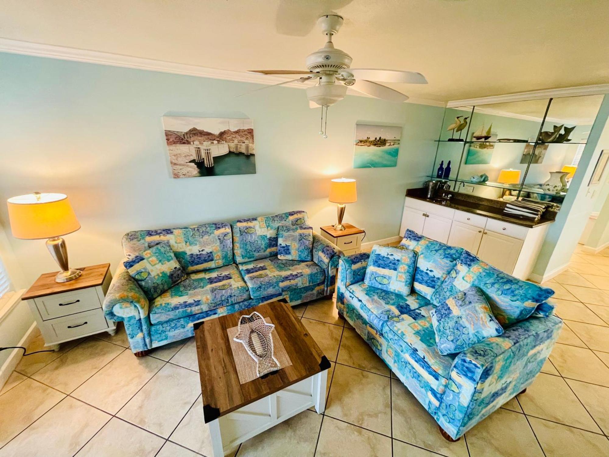 Gulf Coast Gem Private Condo - 2Bed, 1Bath, Sleeps 6, Across The Street From Beach & Gulf, Game Room, Pool Clearwater Beach Esterno foto